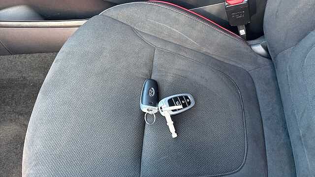 Hyundai TUCSON 1.6 TGDi Hybrid 230 N Line S 5dr 2WD Auto Hybrid Estate Red