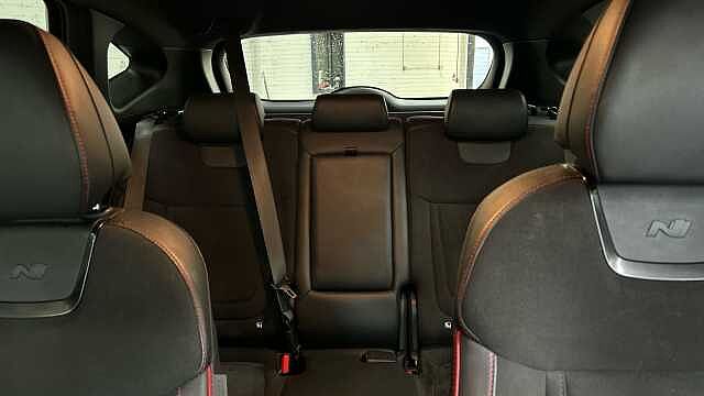 Hyundai TUCSON 1.6 TGDi 48V MHD N Line 5dr 2WD DCT Petrol Estate Black