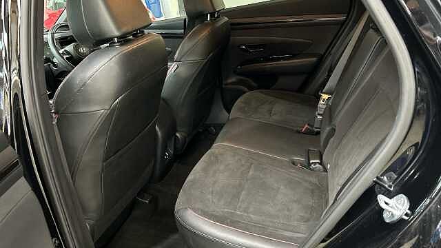 Hyundai TUCSON 1.6 TGDi 48V MHD N Line 5dr 2WD DCT Petrol Estate Black