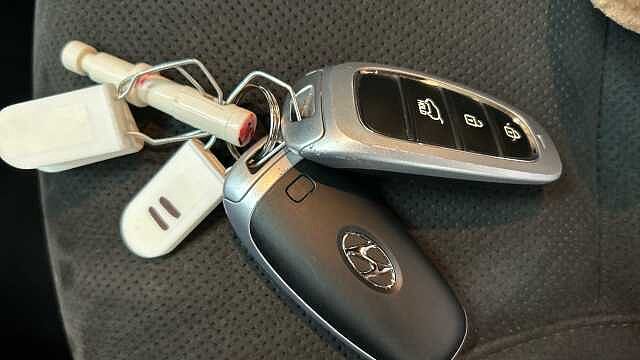 Hyundai TUCSON 1.6 TGDi 48V MHD N Line 5dr 2WD DCT Petrol Estate Black