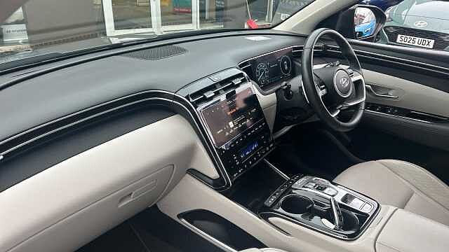 Hyundai TUCSON 1.6 TGDi Plug-in Hybrid Ultimate 5dr 4WD Auto Estate Grey