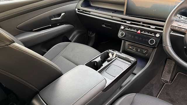 Hyundai TUCSON 1.6T Hybrid Premium 5dr Auto Hybrid Estate Black