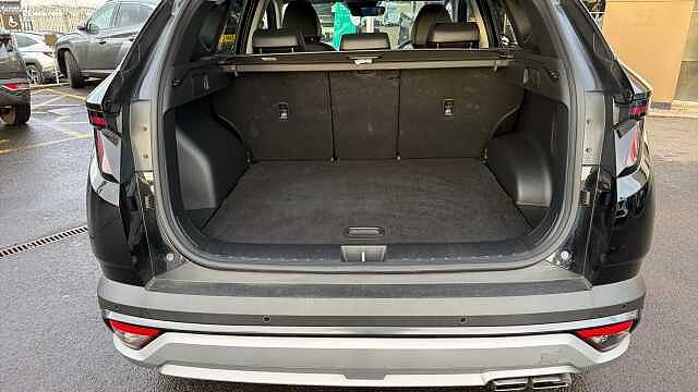 Hyundai TUCSON 1.6T Hybrid Premium 5dr Auto Hybrid Estate Black