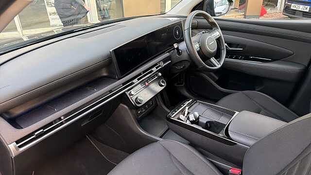 Hyundai TUCSON 1.6T Hybrid Premium 5dr Auto Hybrid Estate Black