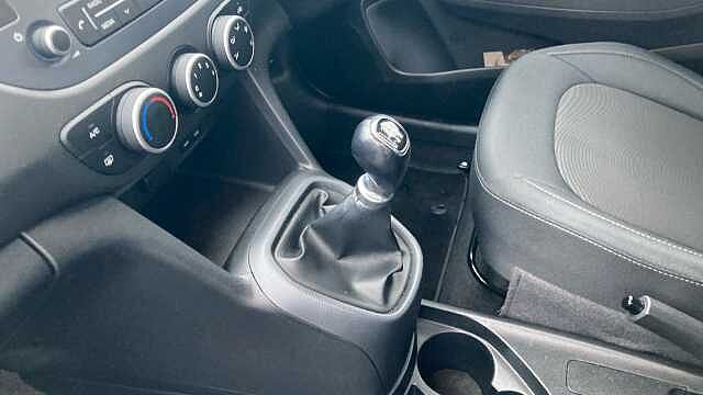 Hyundai i10 1.0 Play 5dr Petrol Hatchback