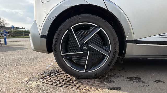 Hyundai IONIQ 5 239kW Ultimate 84 kWh 5dr AWD Auto [Tech Pack] Electric Hatchback