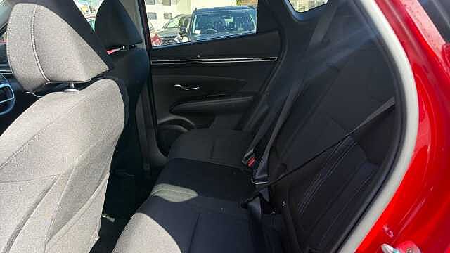 Hyundai TUCSON 1.6 TGDi Premium 5dr 2WD Petrol Estate Red