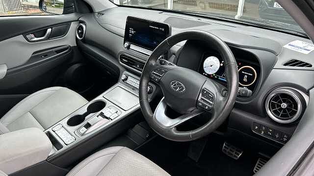 Hyundai KONA 150kW Ultimate 64kWh 5dr Auto Electric Hatchback Black