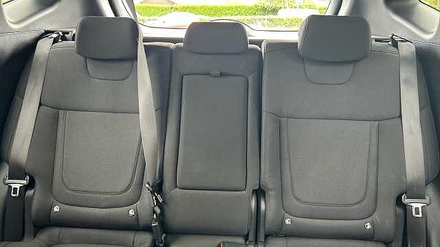 Hyundai TUCSON 1.6 TGDi SE Connect 5dr 2WD Petrol Estate Red