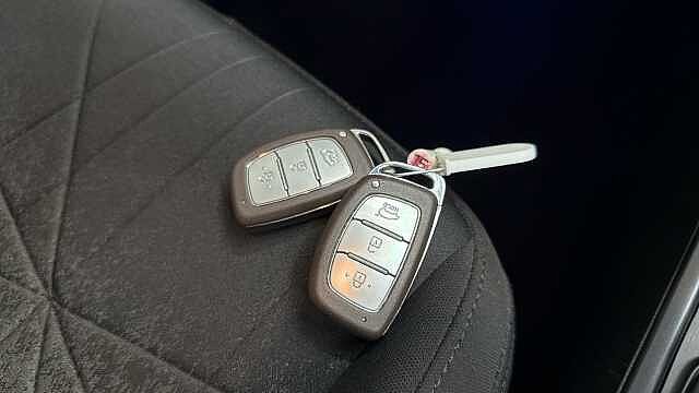 Hyundai BAYON 1.0 TGDi 48V MHEV Ultimate 5dr DCT Petrol Hatchback White