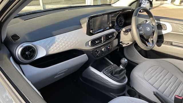 Hyundai i10 1.0 MPi Premium 5dr Petrol Hatchback