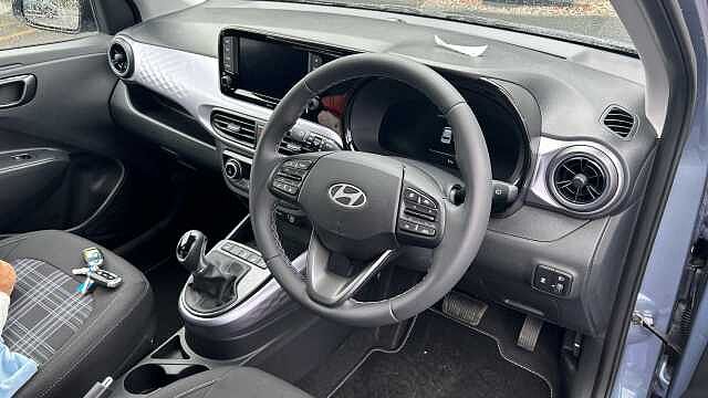 Hyundai i10 1.2 [79] Premium 5dr Auto [Nav] Petrol Hatchback