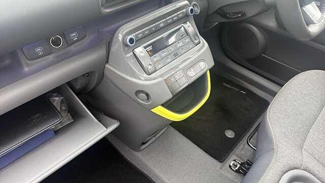 Hyundai INSTER 85kW Cross 49kWh 5dr Auto Electric Hatchback