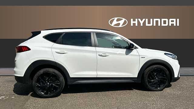 Hyundai TUCSON 1.6 TGDi 177 N Line 5dr 2WD DCT Petrol Estate White