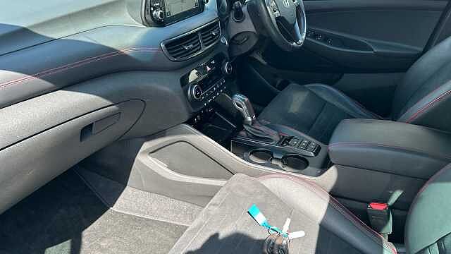 Hyundai TUCSON 1.6 TGDi 177 N Line 5dr 2WD DCT Petrol Estate White