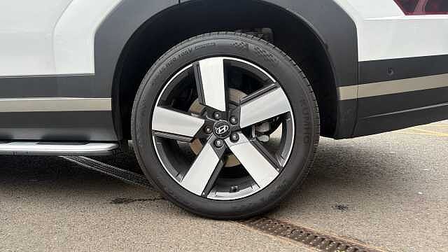 Hyundai SANTA FE 1.6 TGDi Plug-in Hybrid Ultimate 5dr 4WD Auto Estate