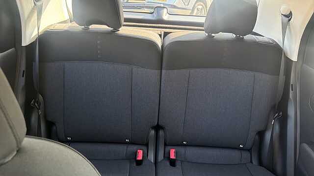 Hyundai INSTER 85kW 02 49kWh 5dr Auto Electric Hatchback