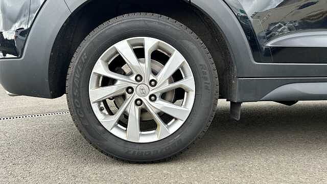 Hyundai TUCSON 1.6 TGDi 177 SE Nav 5dr 2WD Petrol Estate Black