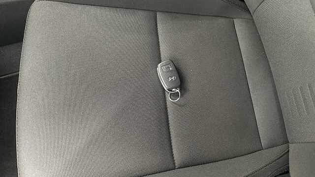 Hyundai BAYON 1.0 TGDi [90] Black Line 5dr Petrol Hatchback Lumen Grey - Pearl