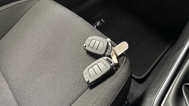 Hyundai I20 1.0T GDi 90 Black Line 5dr Petrol Hatchback Solid - Atlas White