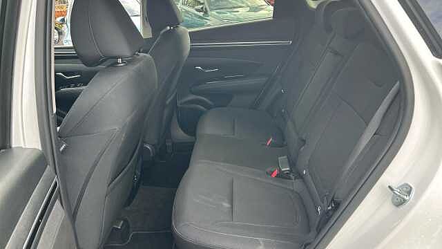 Hyundai TUCSON 1.6 TGDi 48V MHD SE Connect 5dr 2WD DCT Petrol Estate