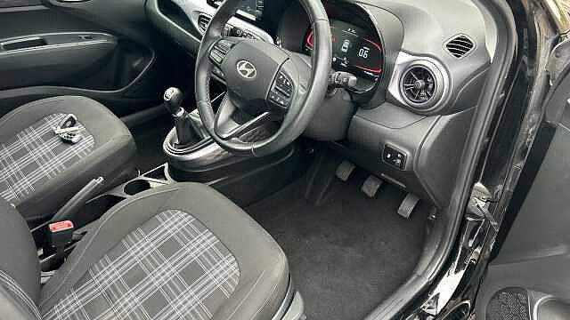 Hyundai I10 1.2 MPi Premium 5dr Petrol Hatchback Black